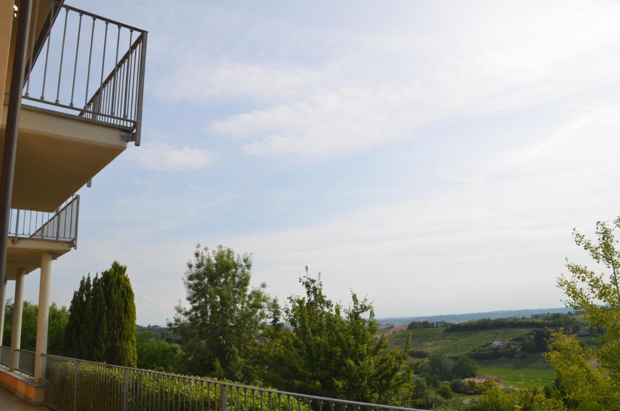 Villa Patrizia Moncalvo Buitenkant foto