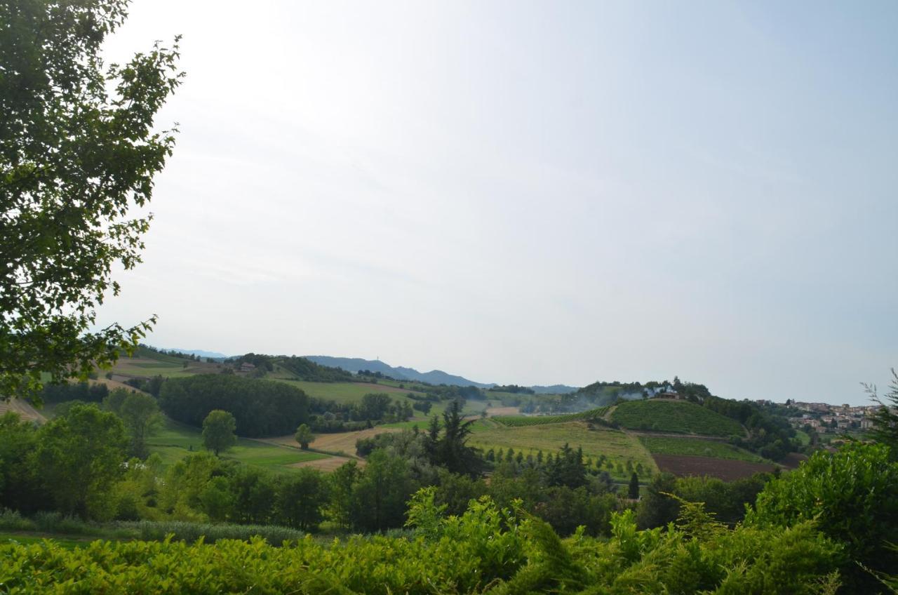 Villa Patrizia Moncalvo Buitenkant foto