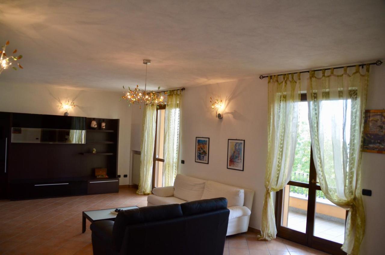 Villa Patrizia Moncalvo Buitenkant foto