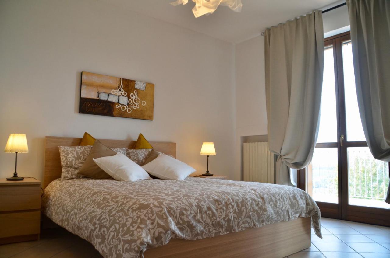 Villa Patrizia Moncalvo Buitenkant foto