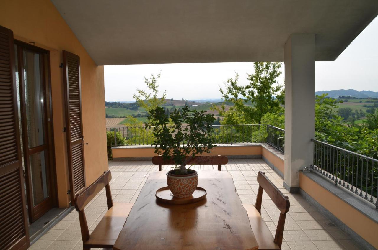 Villa Patrizia Moncalvo Buitenkant foto