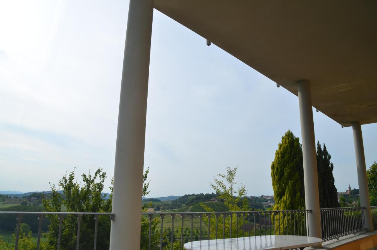 Villa Patrizia Moncalvo Buitenkant foto