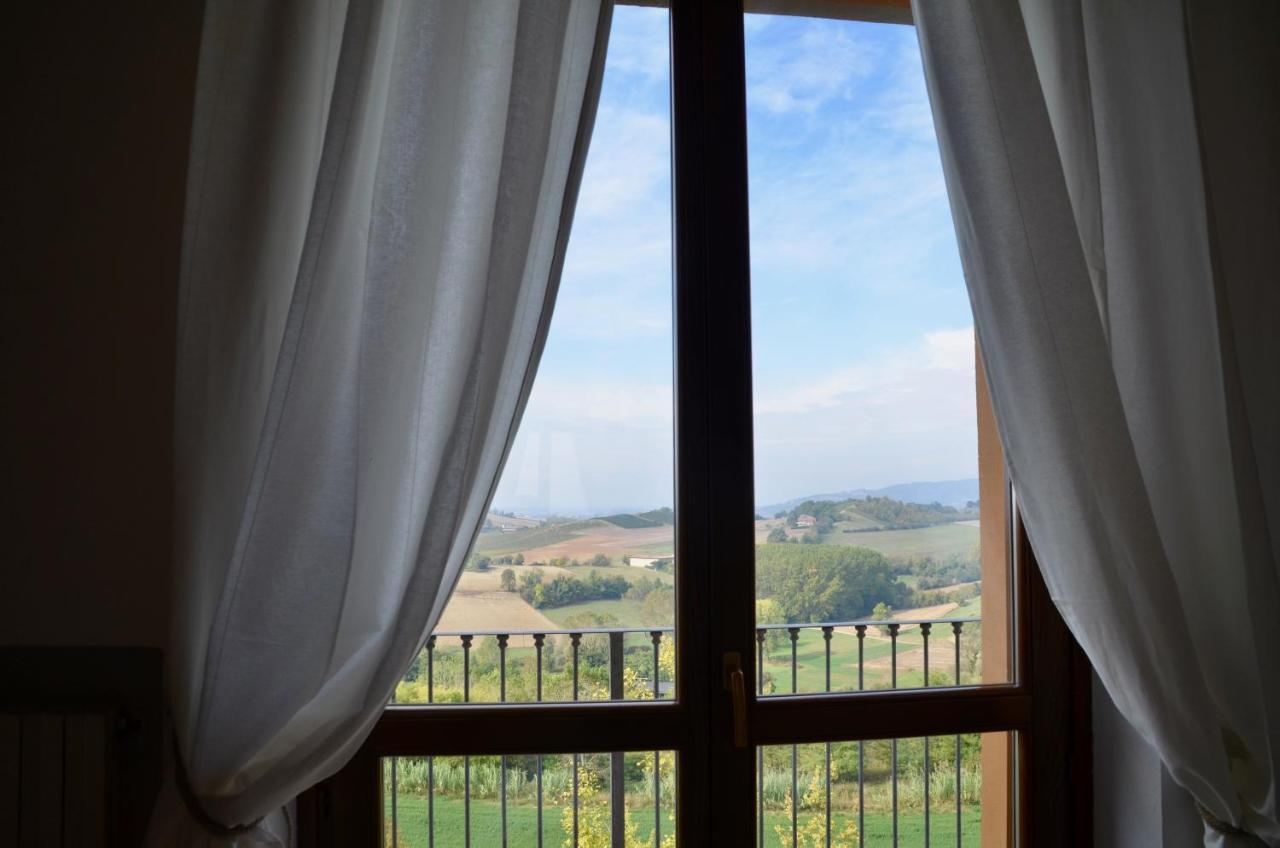 Villa Patrizia Moncalvo Buitenkant foto