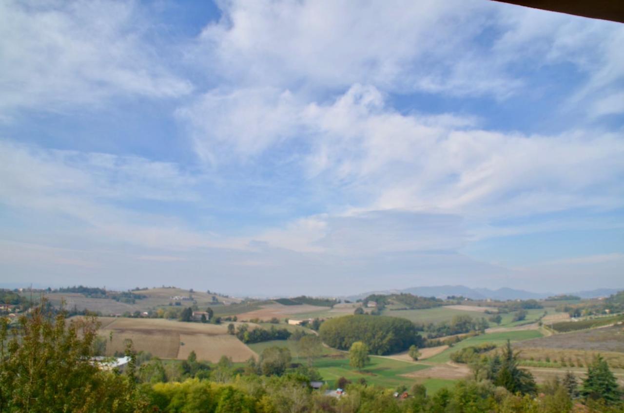 Villa Patrizia Moncalvo Buitenkant foto