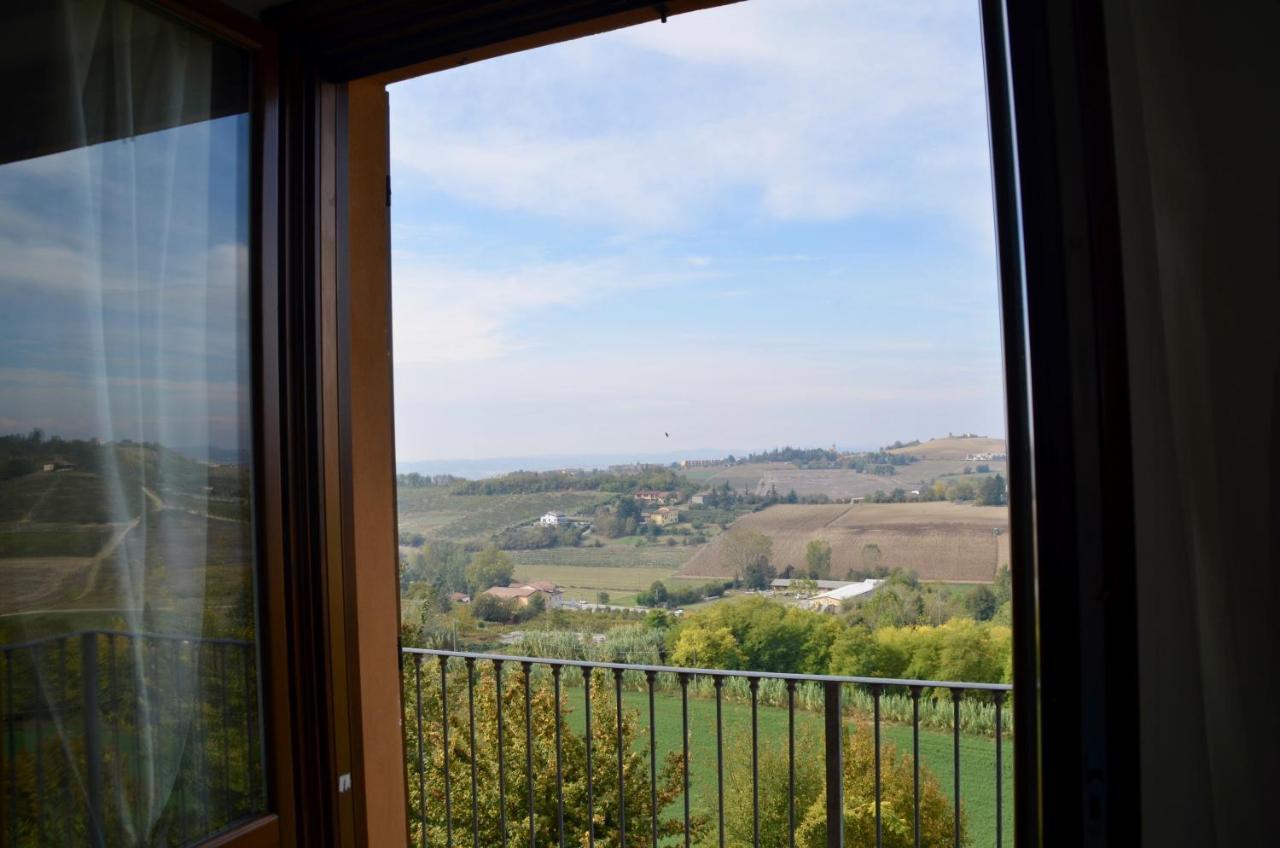Villa Patrizia Moncalvo Buitenkant foto