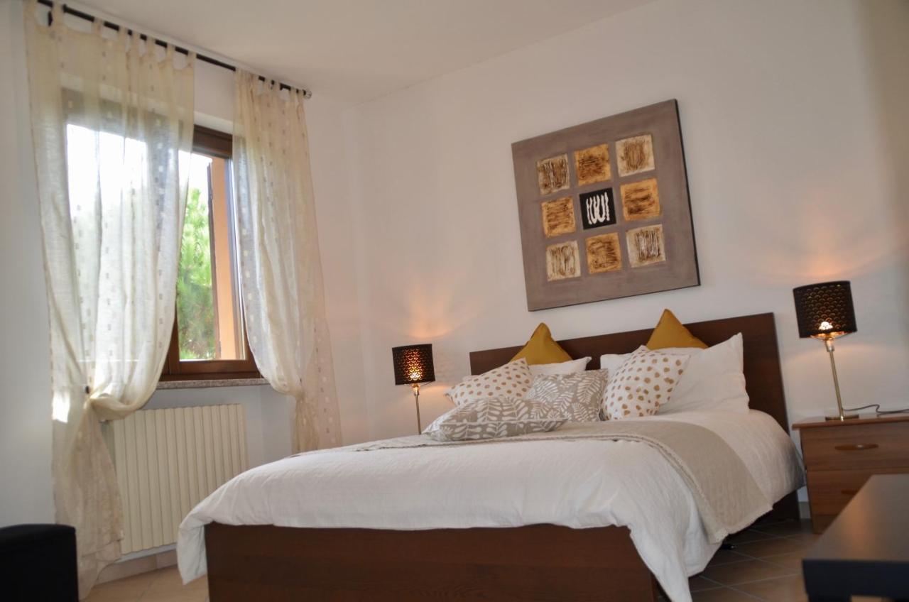 Villa Patrizia Moncalvo Buitenkant foto