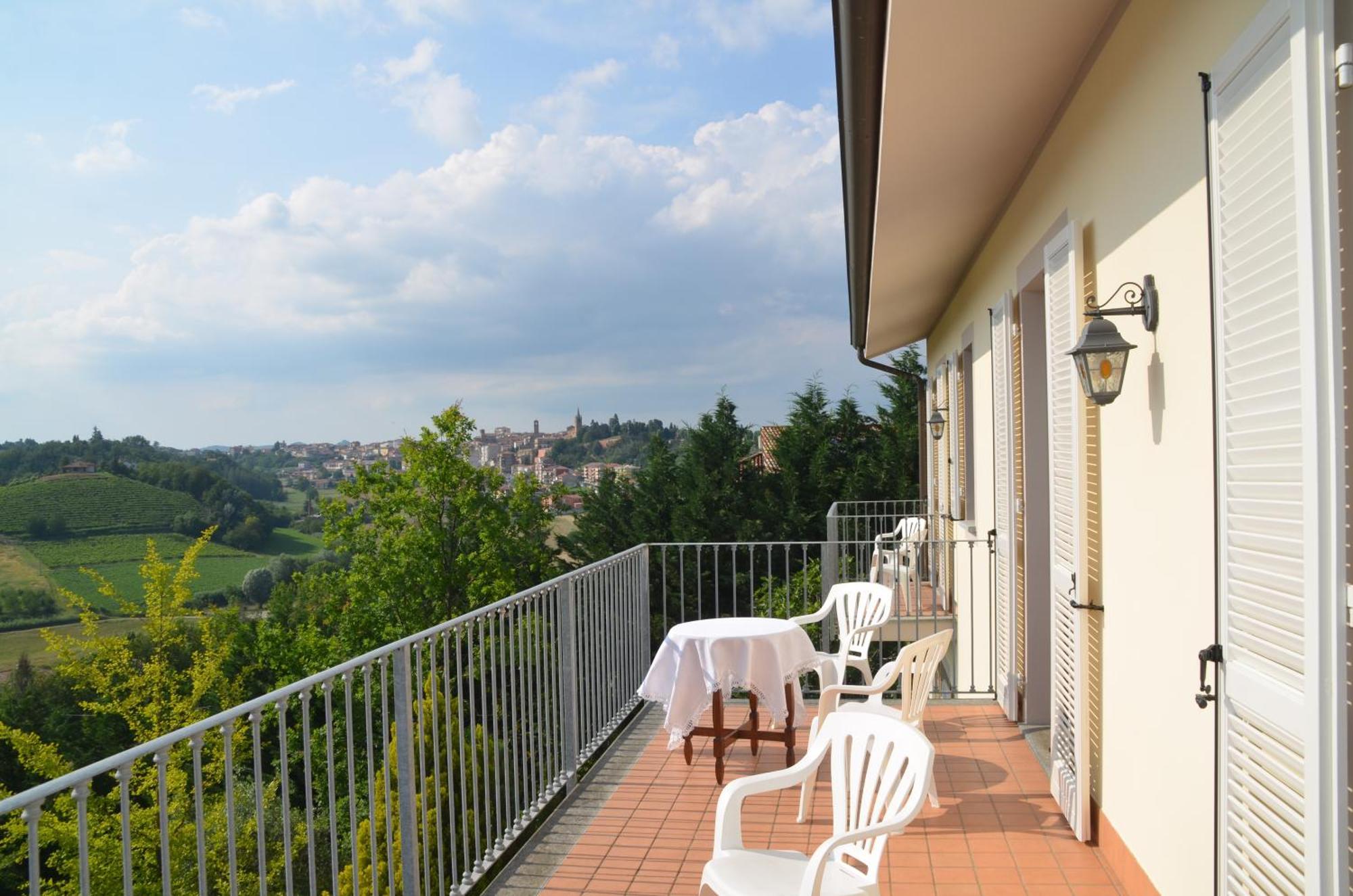 Villa Patrizia Moncalvo Buitenkant foto