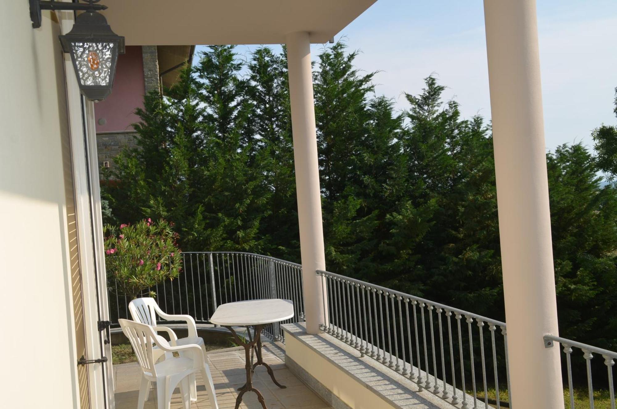 Villa Patrizia Moncalvo Buitenkant foto