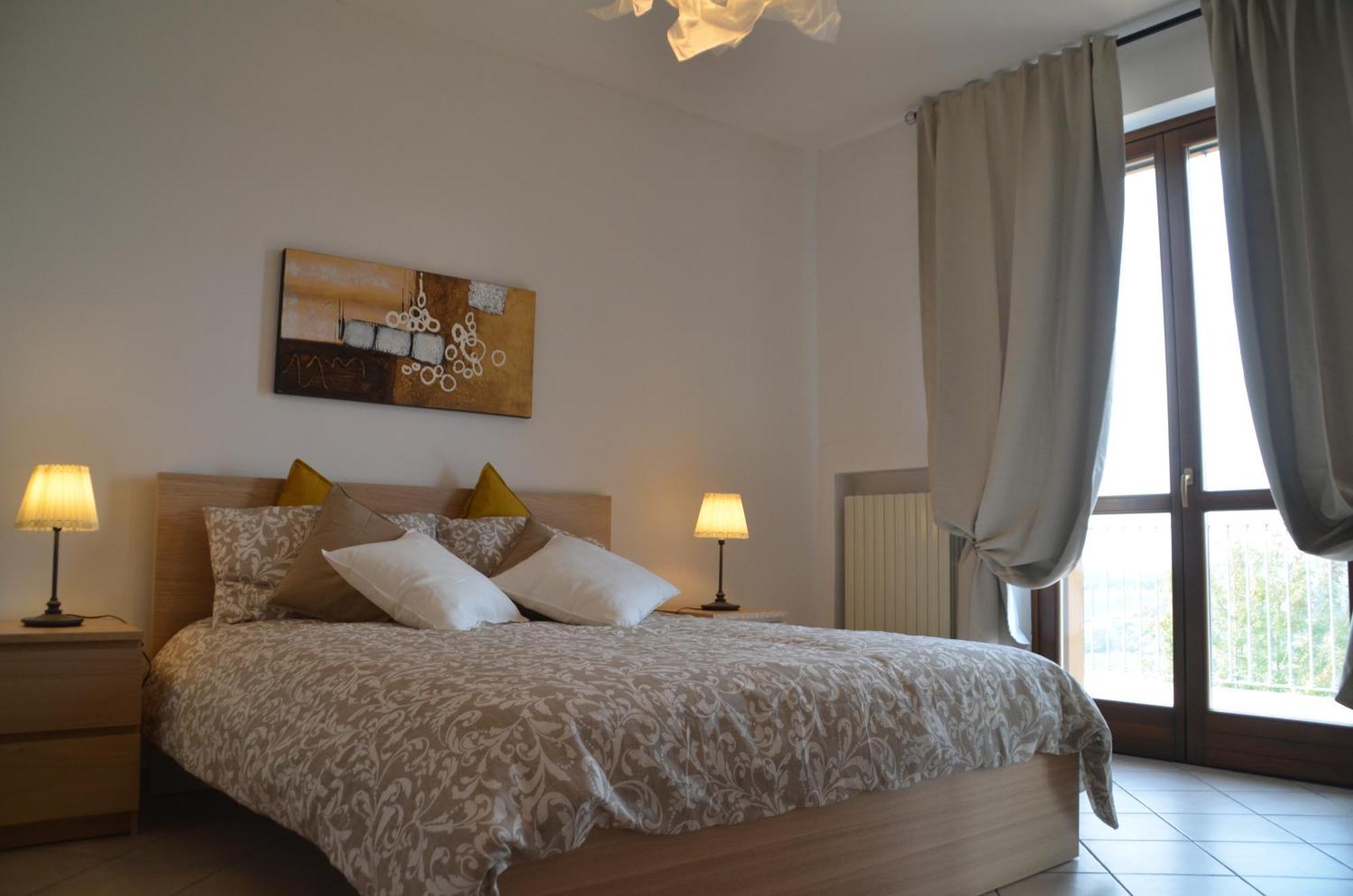 Villa Patrizia Moncalvo Buitenkant foto